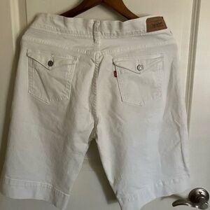 Levis 515 Bermuda Shorts NWOT